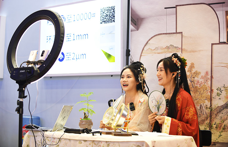 EMC体育 EMC易倍体育第六届磨料磨具磨削展览会暨2023金刚石产业大会在郑州举行(图4)