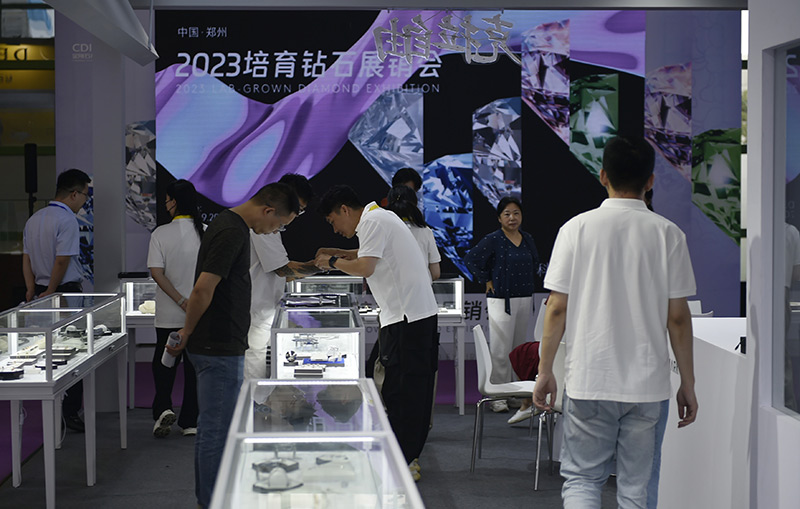 EMC体育 EMC易倍体育第六届磨料磨具磨削展览会暨2023金刚石产业大会在郑州举行(图10)