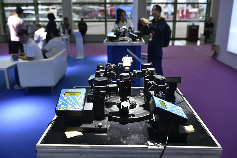 EMC体育 EMC易倍体育第六届磨料磨具磨削展览会暨2023金刚石产业大会在郑州举行(图12)
