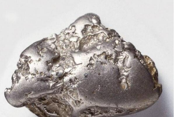 十大稀有金属排名 有色金属钨上榜第九比黄金EMC体育 EMC易倍体育还要珍贵(图9)