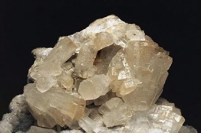 世界上最EMC易倍体育 易倍EMC贵的十种物质最贵的1克价值上亿黄金只能垫底！(图7)