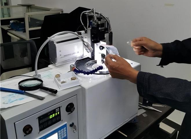 蓝茗医疗：揭秘硬组织切EMC体育 EMC易倍体育片机(图5)
